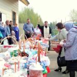 В Великую Субботу прошло освящение и благотворительная раздача куличей